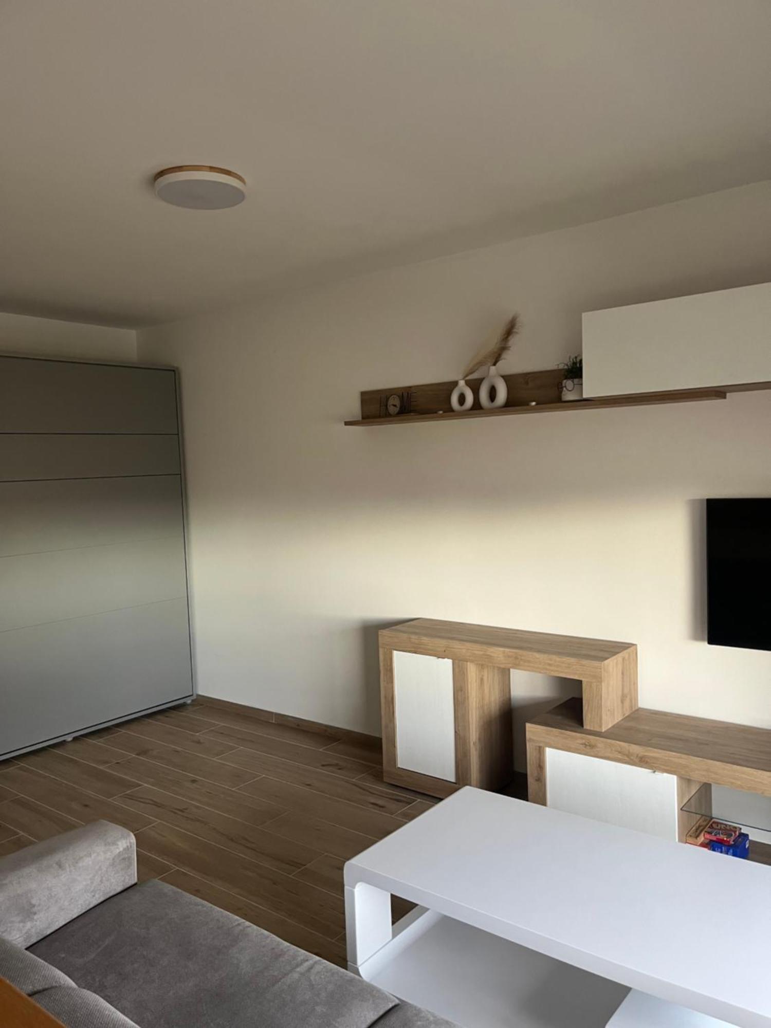 Studio Kialeo Pres De La Plage Avec Parking Roquebrune-Cap-Martin Bagian luar foto