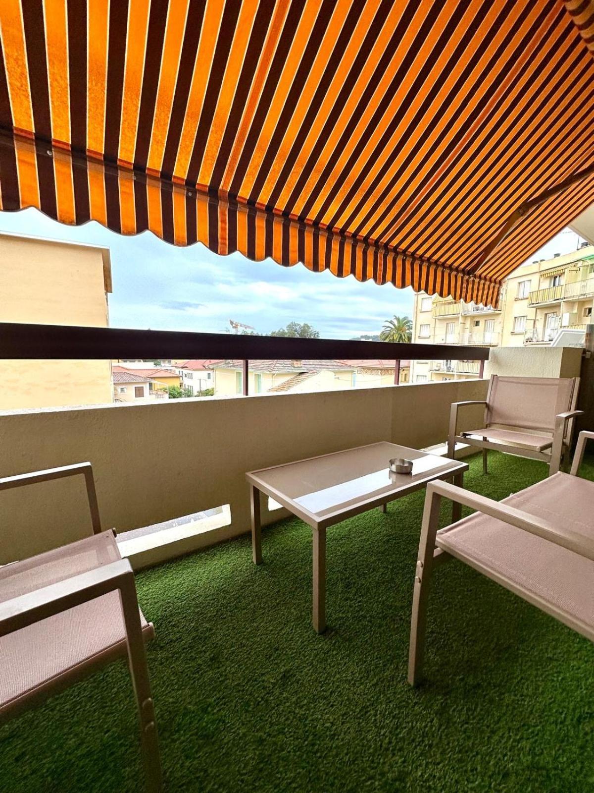 Studio Kialeo Pres De La Plage Avec Parking Roquebrune-Cap-Martin Bagian luar foto